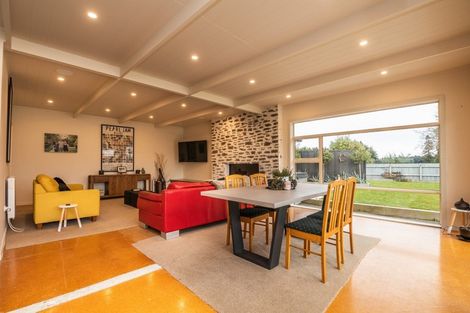 Photo of property in 32 Hillary Street, Winton, 9720