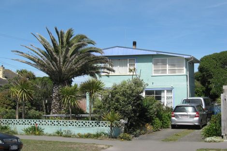 Photo of property in 403 Marine Parade, South New Brighton, Christchurch, 8062