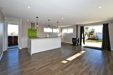 Photo of property in 72 Marlow Road, Aranui, Christchurch, 8061