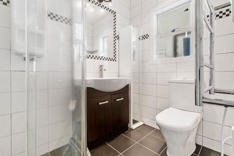 Photo of property in 9a Gloucester Road, Manurewa, Auckland, 2102