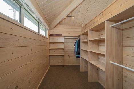 Photo of property in 102 Bond Road, Whangamata, 3620