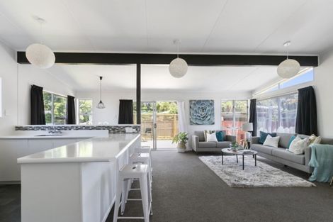 Photo of property in 303 Wellington Road, Wainuiomata, Lower Hutt, 5014