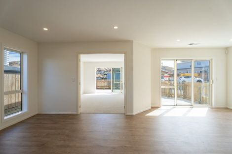 Photo of property in 7 Pine Hill Rise, Glenside, Wellington, 6037