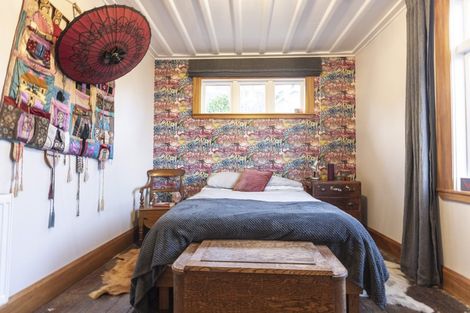 Photo of property in 16 Brewster Street, Bluff Hill, Napier, 4110