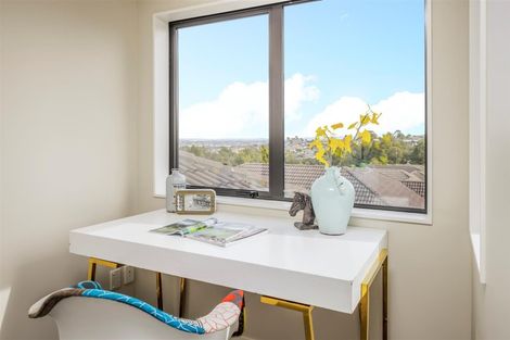 Photo of property in 55 Packspur Drive, Flat Bush, Auckland, 2016