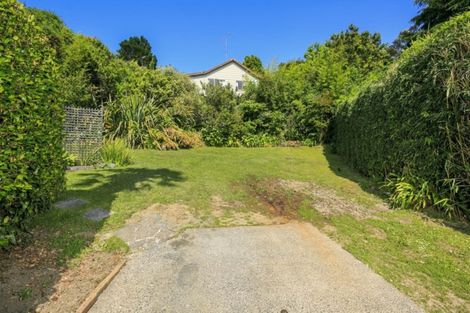 Photo of property in 2/38 Ayton Drive, Totara Vale, Auckland, 0629