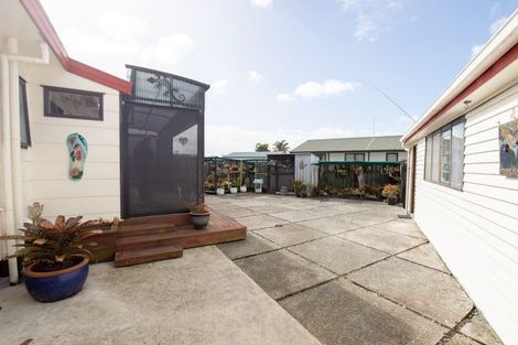 Photo of property in 5 Parfitt Place, Ngatea, 3503