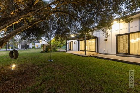 Photo of property in 855 State Highway 16, Waimauku, 0812