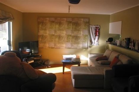 Photo of property in 1/22 Selwyn Crescent, Forrest Hill, Auckland, 0620