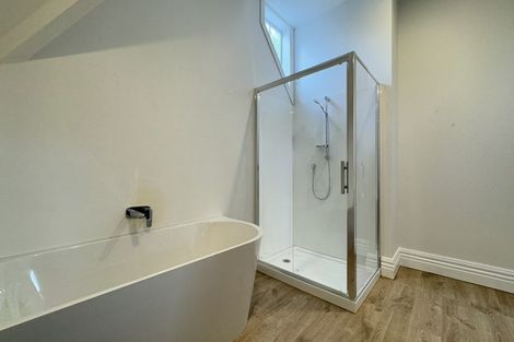 Photo of property in 14 Amreins Road, Waitakere, Henderson, 0782