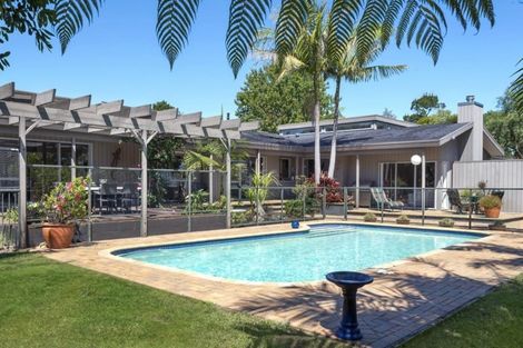 Photo of property in 5 Elimar Drive, Sunnyhills, Auckland, 2010