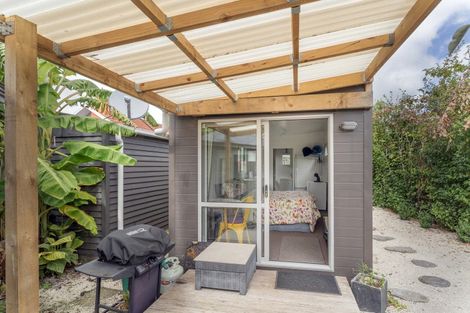 Photo of property in 8 Simpson Place, Whitianga, 3510