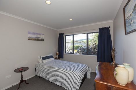 Photo of property in 27 Telford Way, Raumati Beach, Paraparaumu, 5032