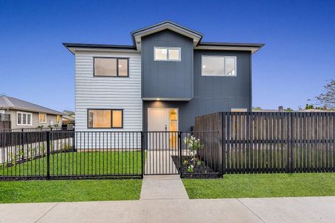 Photo of property in 1/17 Sandwich Road, Saint Andrews, Hamilton, 3200