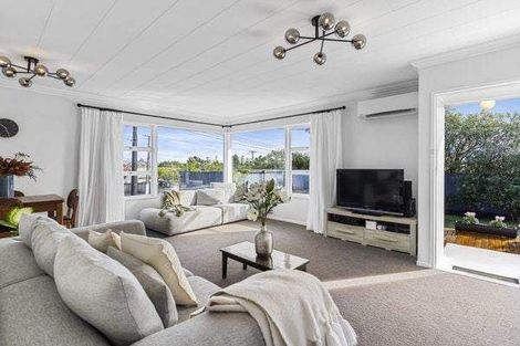Photo of property in 1/29 Mahara Avenue, Birkenhead, Auckland, 0626