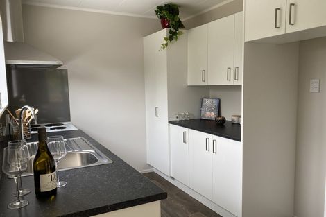 Photo of property in 3 Lowell Place, Massey, Auckland, 0614