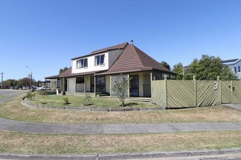 Photo of property in 3 Moray Place, Durie Hill, Whanganui, 4500