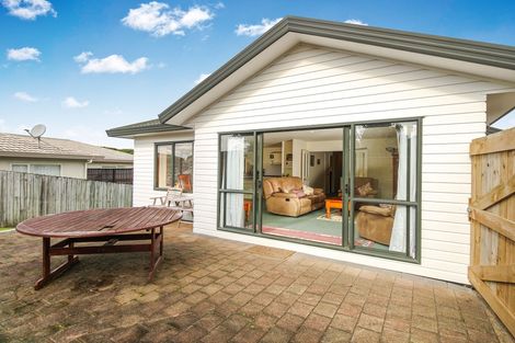 Photo of property in 20 Killygordon Place, Massey, Auckland, 0614