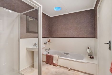 Photo of property in 2 Glandwr Crescent, Whanganui East, Whanganui, 4500