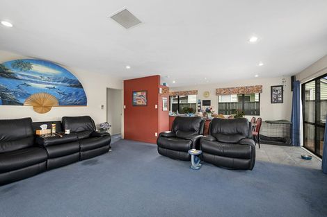 Photo of property in 33 Stephen Street, Trentham, Upper Hutt, 5018