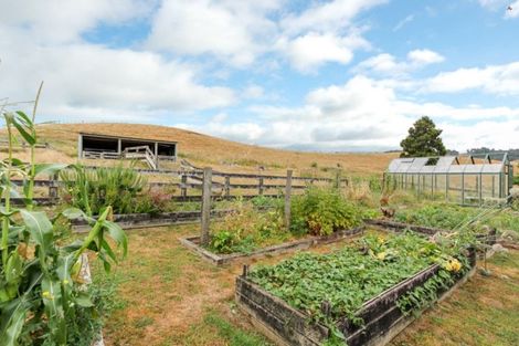 Photo of property in 1828 Tarata Road, Tarata, Inglewood, 4387