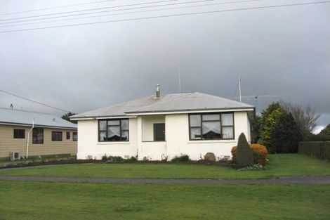 Photo of property in 54 Brydone Street, Edendale, 9825