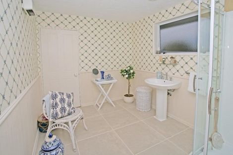 Photo of property in 46 Kilmarnock Street, Wallacetown, 9816