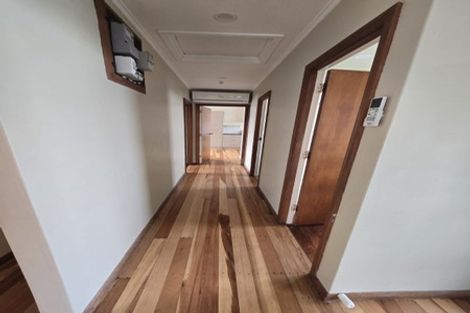 Photo of property in 10 York Place, Cannons Creek, Porirua, 5024