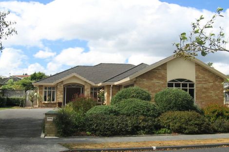 Photo of property in 40 Clearwater Terrace, Brown Owl, Upper Hutt, 5018