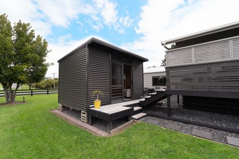 Photo of property in 28 Mahi Road, Te Kauwhata, 3710