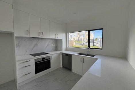 Photo of property in 45a Crestview Rise, Papakura, 2110