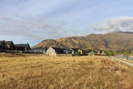 Photo of property in 6 Doug Ledgerwood Drive, Wanaka, 9305