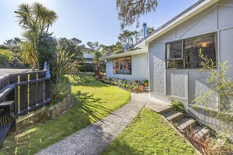 Photo of property in 3 Achilles Close, Tawa, Wellington, 5028