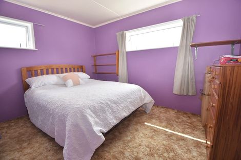 Photo of property in 93 Pembroke Street, Carterton, 5713