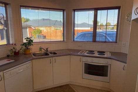 Photo of property in 15 Ashmore Lane, Strowan, Christchurch, 8052