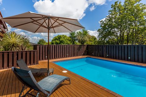 Photo of property in 29 Gibbs Crescent, Red Hill, Papakura, 2110