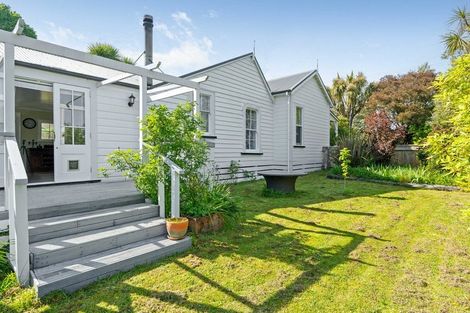 Photo of property in 1033 Masterton Castlepoint Road, Tauweru, Masterton, 5889
