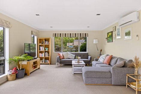 Photo of property in 8 Beachwood Drive, Hatfields Beach, Orewa, 0931