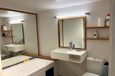 Photo of property in 24 Carnmore Place, Torbay, Auckland, 0630