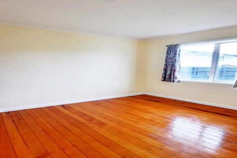 Photo of property in 15a Barbary Avenue, Kelston, Auckland, 0602