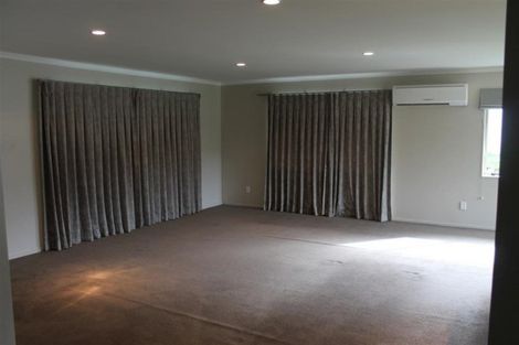 Photo of property in 103 Kirton Drive, Riverstone Terraces, Upper Hutt, 5018