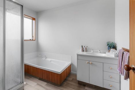 Photo of property in 19 Mcleish Lane, Spreydon, Christchurch, 8024