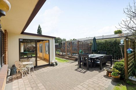 Photo of property in 251 Shakespeare Street, Leamington, Cambridge, 3432