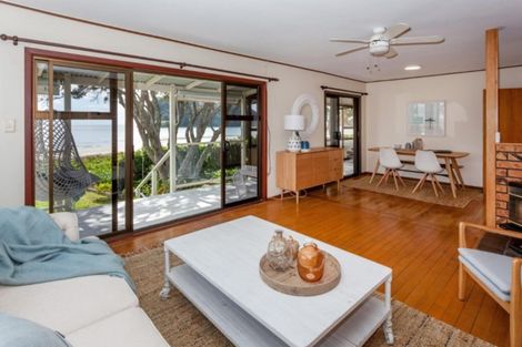 Photo of property in 126 Seaview Road, Whangamata, 3620