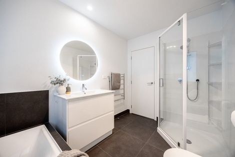 Photo of property in 33 Makete Crescent, Hobsonville, Auckland, 0618