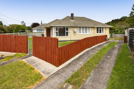 Photo of property in 61 Parsons Street, Frankleigh Park, New Plymouth, 4310