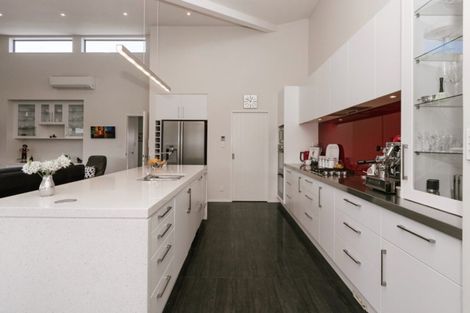 Photo of property in 48 Rodeo Drive, Kelvin Grove, Palmerston North, 4414