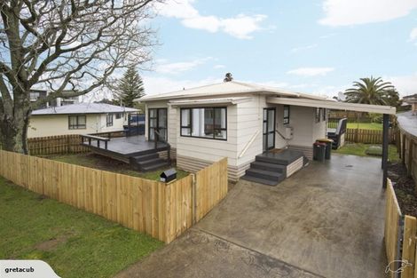 Photo of property in 2 Chalfont Street, Mangere East, Auckland, 2024