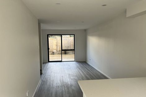 Photo of property in 3/43 Tirimoana Road, Te Atatu South, Auckland, 0602