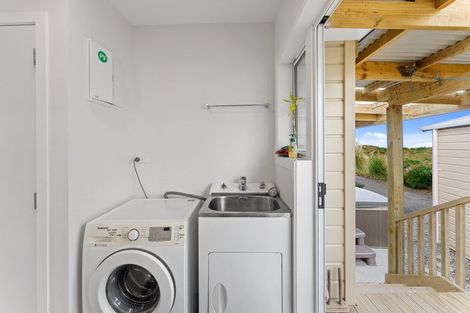 Photo of property in 24 Strathnaver Glen, Waikawa Beach, Levin, 5573